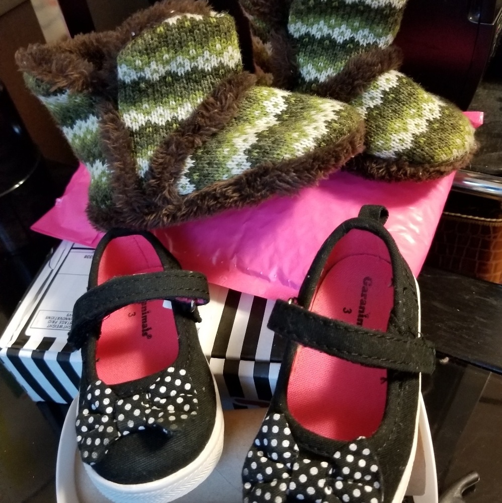 Toddler girl walking shoes